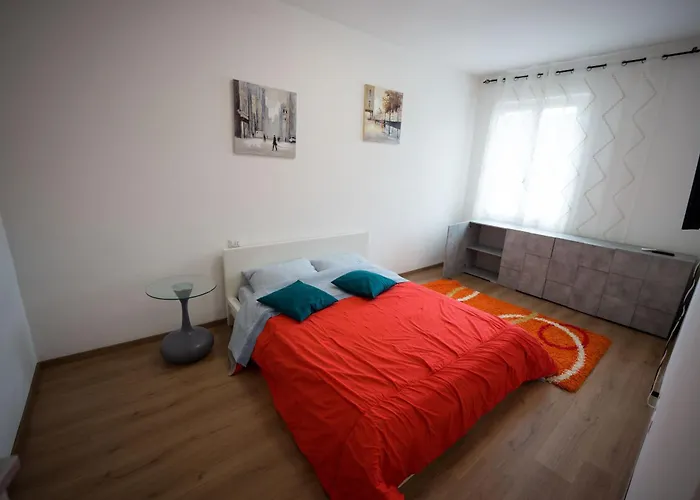 Intero Appartamento A Genova